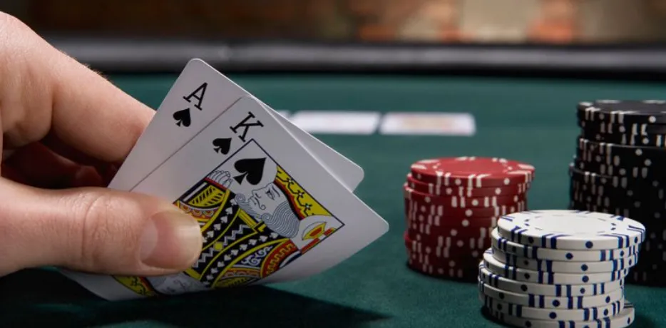 Không khó để biết cách chơi Poker khi hiểu rõ giá trị bài